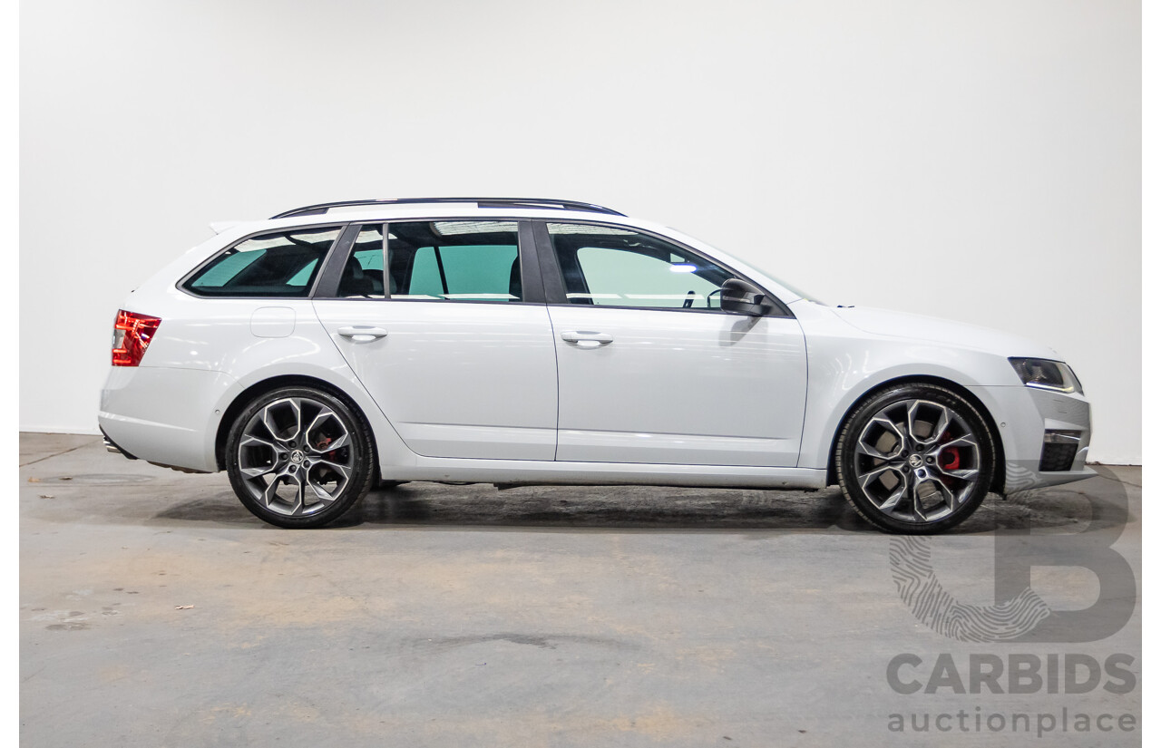 06/2016 Skoda Octavia RS 162 TSI NE MY16 4d Wagon Moon White Metallic Turbo 2.0L