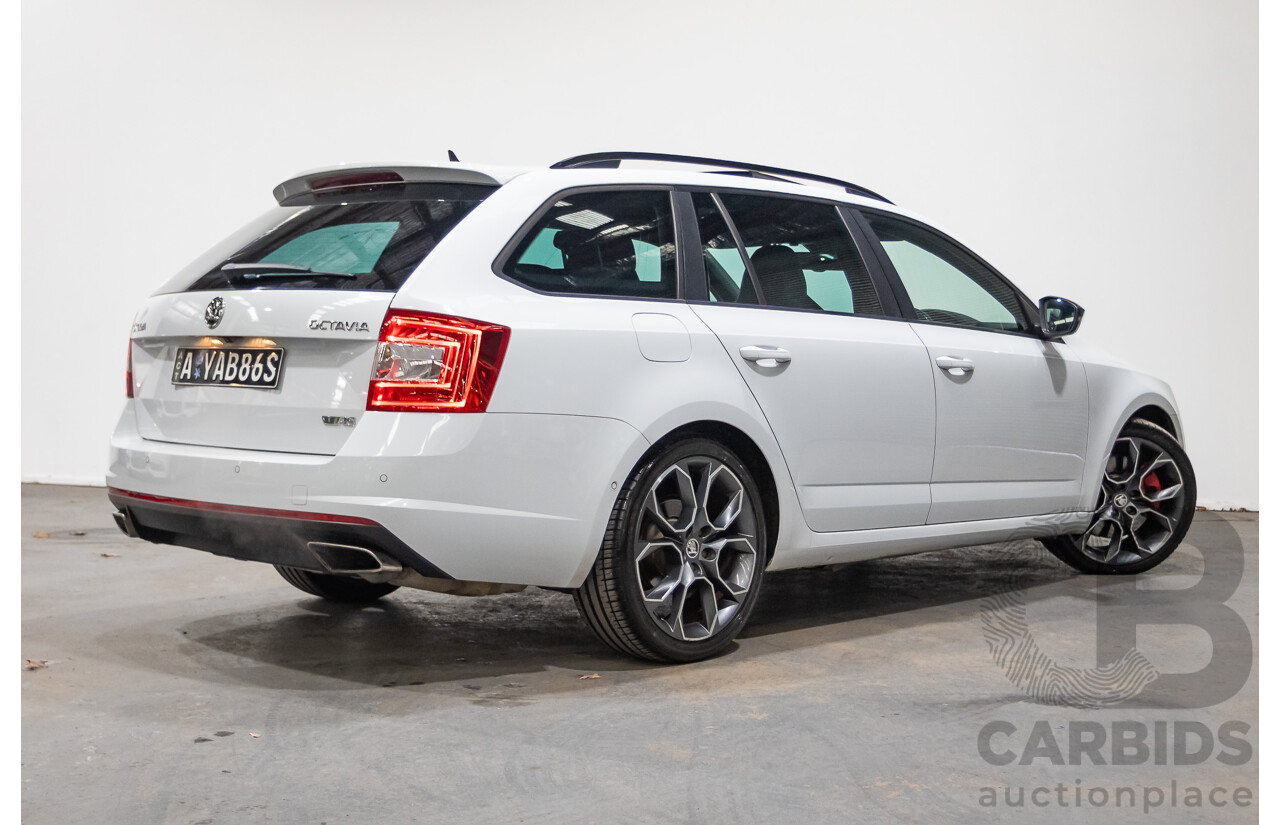 06/2016 Skoda Octavia RS 162 TSI NE MY16 4d Wagon Moon White Metallic Turbo 2.0L