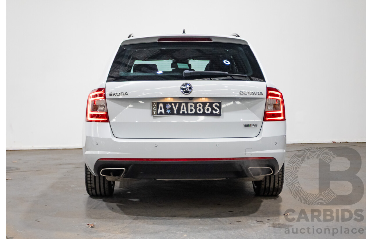 06/2016 Skoda Octavia RS 162 TSI NE MY16 4d Wagon Moon White Metallic Turbo 2.0L