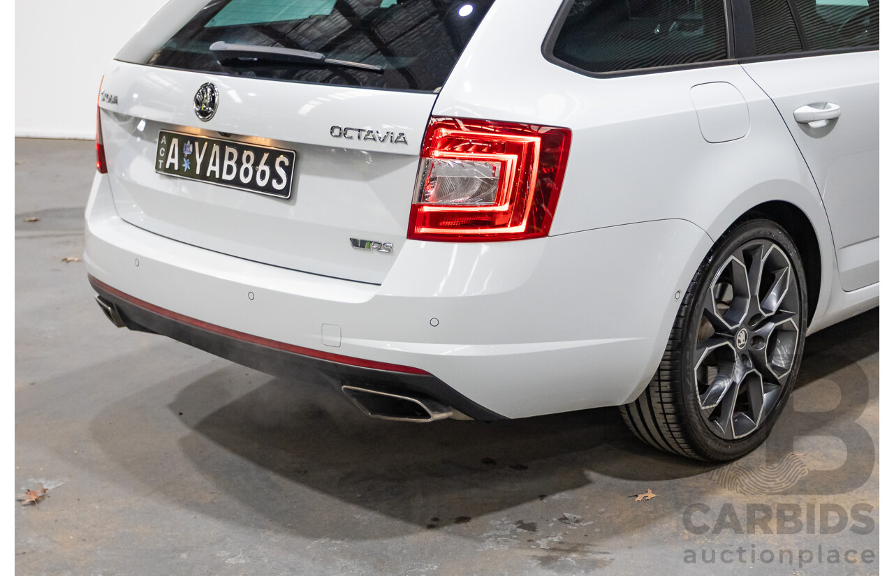 06/2016 Skoda Octavia RS 162 TSI NE MY16 4d Wagon Moon White Metallic Turbo 2.0L