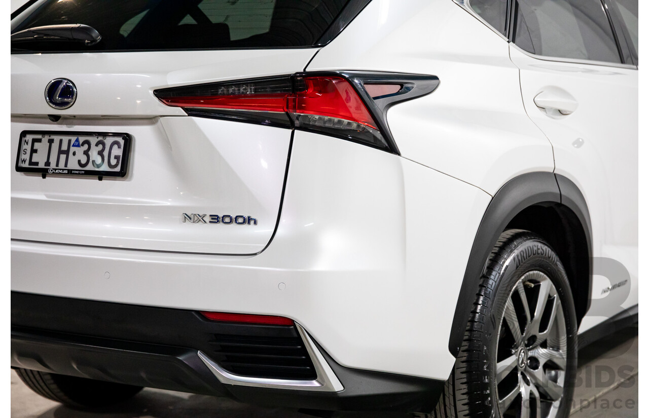 03/2018 Lexus NX300h Luxury Hybrid (FWD) AYZ10R MY17 Facelift 4d Wagon Sonic Quartz Metallic 2.5L - Hybrid