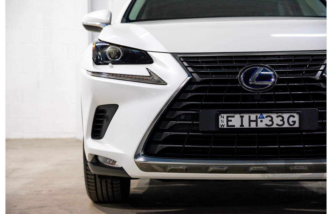03/2018 Lexus NX300h Luxury Hybrid (FWD) AYZ10R MY17 Facelift 4d Wagon Sonic Quartz Metallic 2.5L - Hybrid
