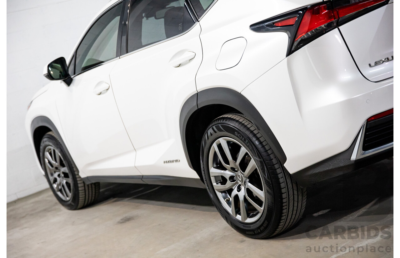 03/2018 Lexus NX300h Luxury Hybrid (FWD) AYZ10R MY17 Facelift 4d Wagon Sonic Quartz Metallic 2.5L - Hybrid