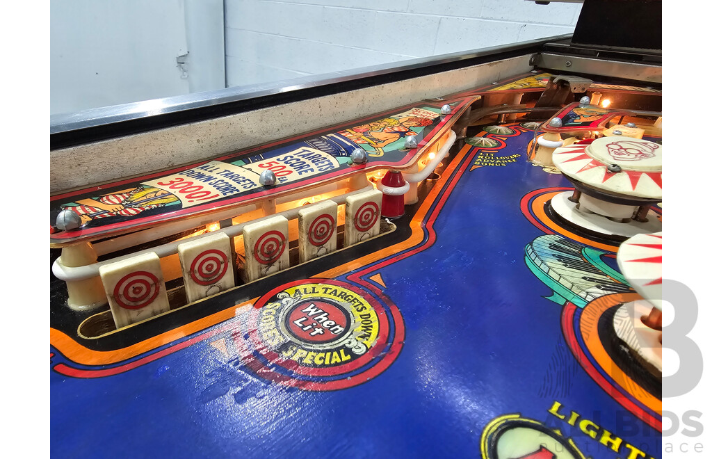 Captain Fantastic 1976 Pinball Machine by Bally