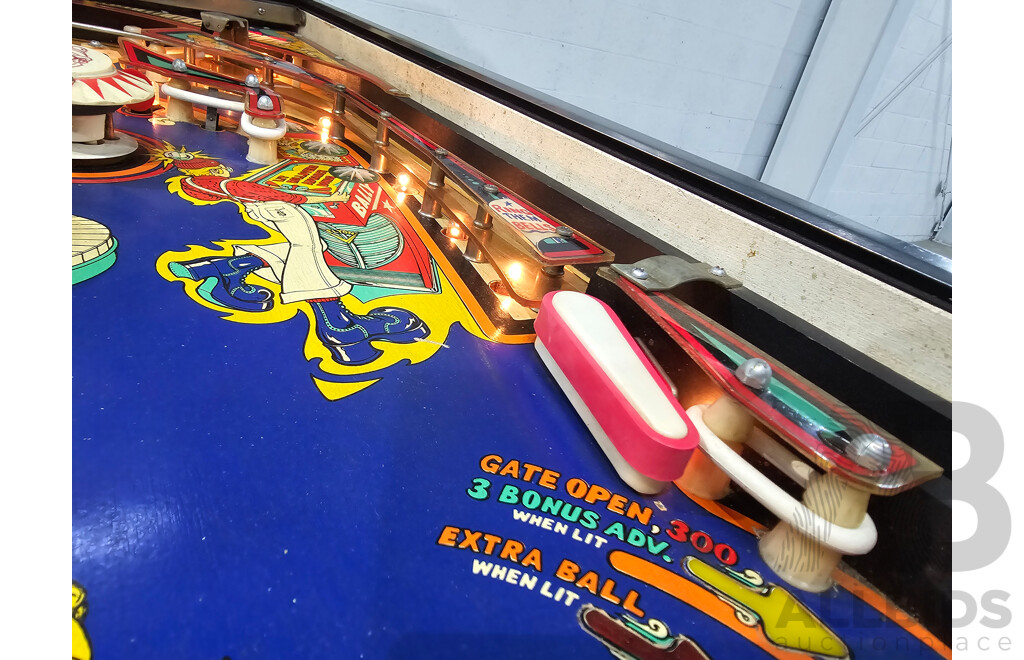 Captain Fantastic 1976 Pinball Machine by Bally