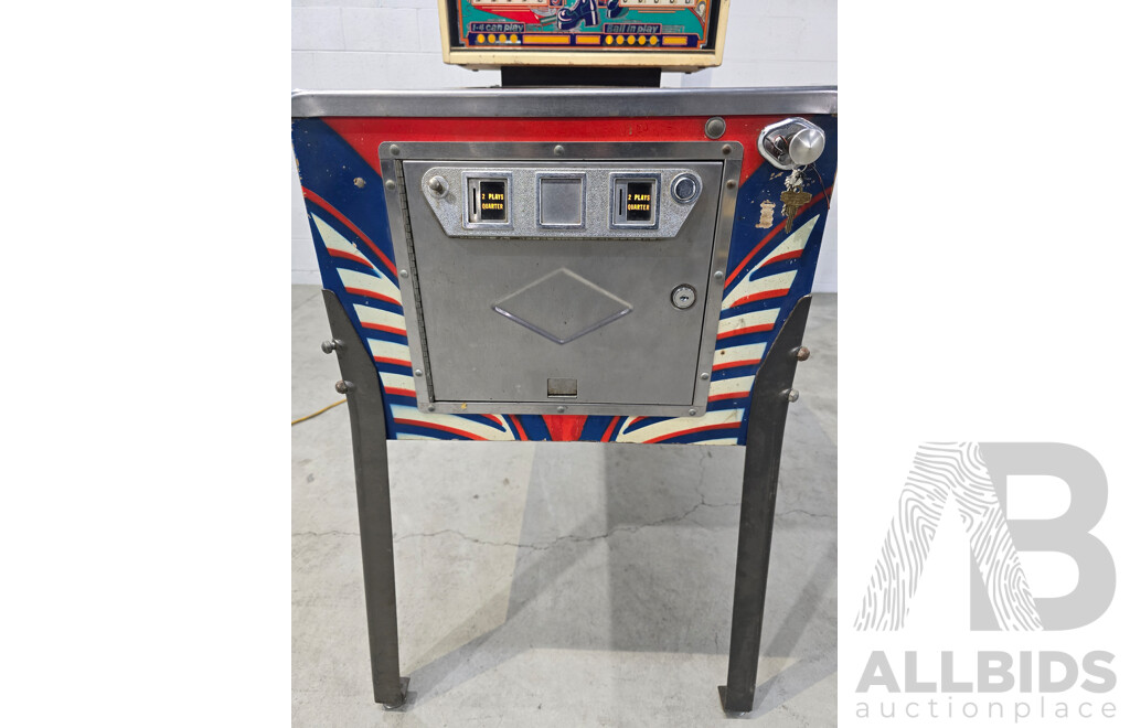 Captain Fantastic 1976 Pinball Machine by Bally