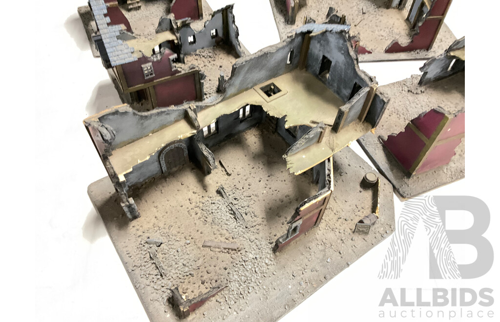 Five Scaled War Scene Buildings