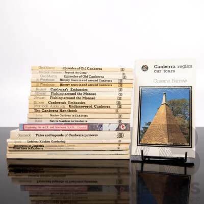 Great Collection Books Relating to Canberra & District Mostly ANU Publications, Softcovers