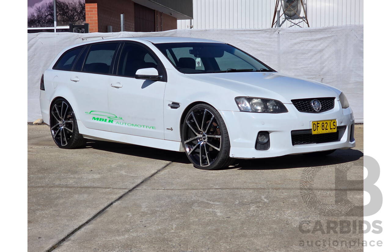 8/2011 Holden Commodore SV6 VE II 4d Sportwagon White 3.6L