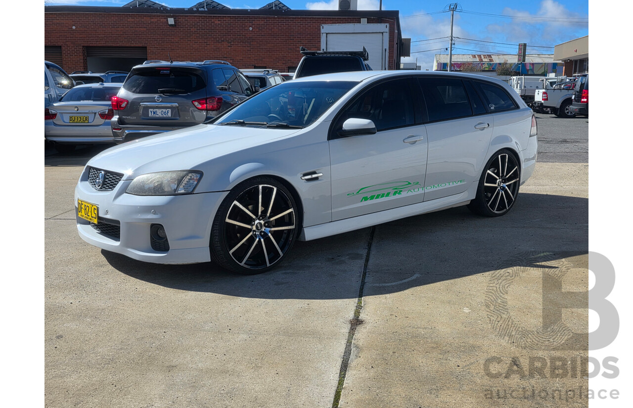 8/2011 Holden Commodore SV6 VE II 4d Sportwagon White 3.6L