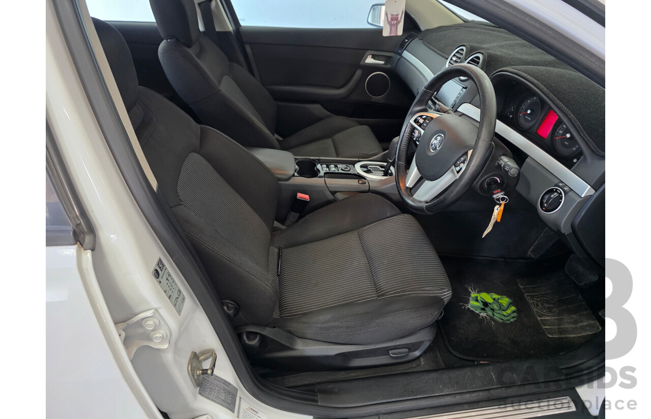8/2011 Holden Commodore SV6 VE II 4d Sportwagon White 3.6L