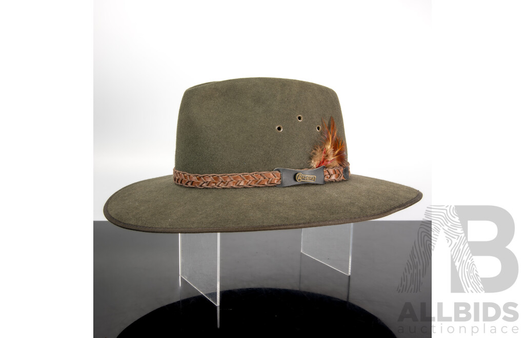 Australian Made Akubra Tablelands Pure Felt Hat with Plaited Leather Hatband, Size 58