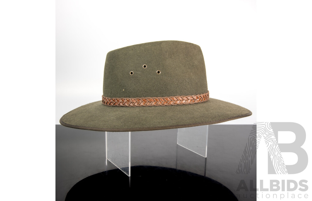 Australian Made Akubra Tablelands Pure Felt Hat with Plaited Leather Hatband, Size 58