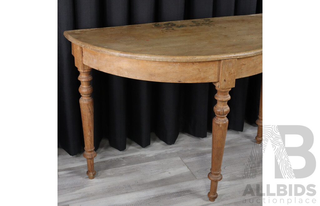 Round Danish Pine Dining Table