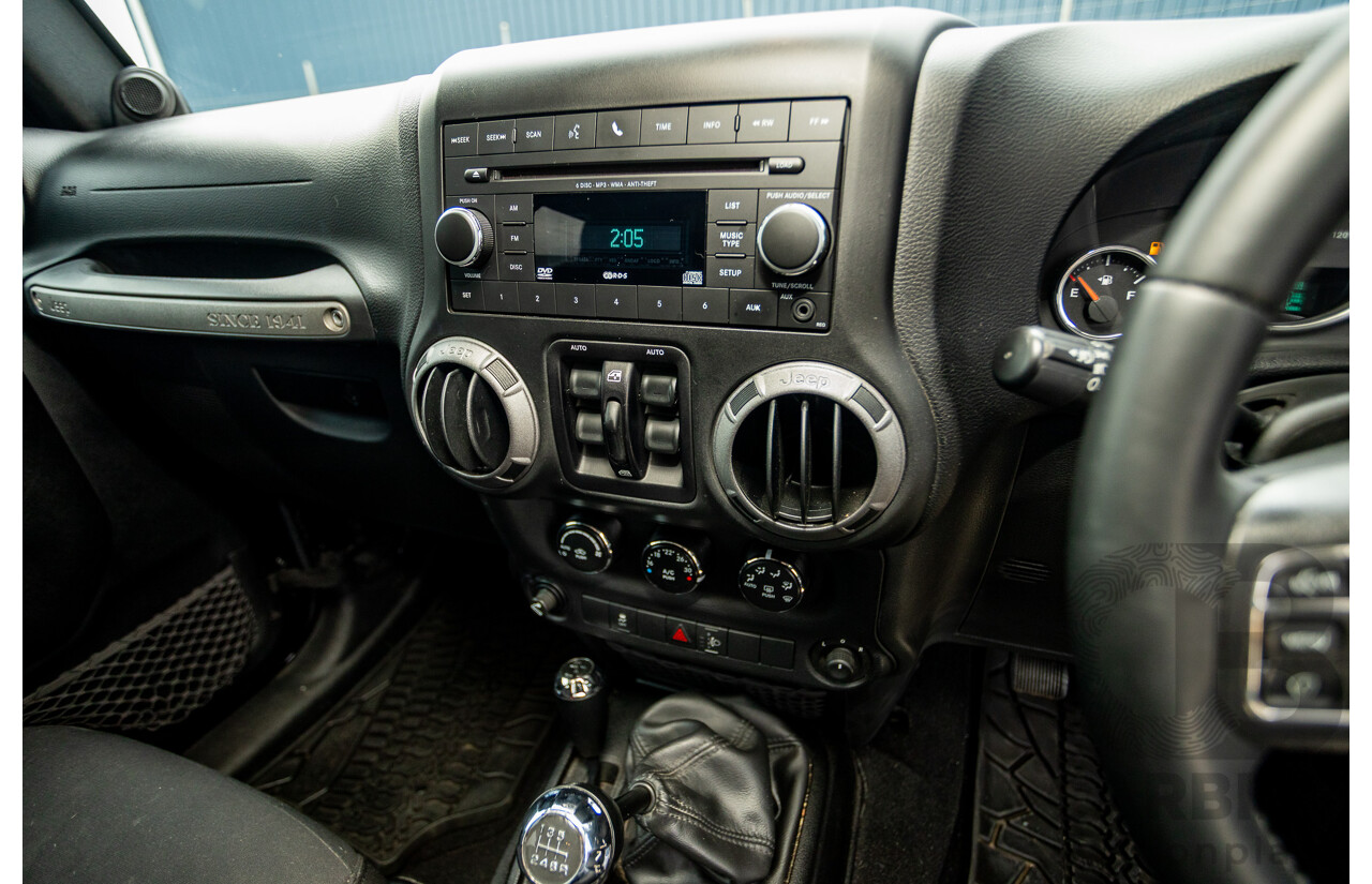 5/2013 Jeep Wrangler Unlimited Sport (4x4) JK MY13 4d Hardtop/Softtop Black 3.6L