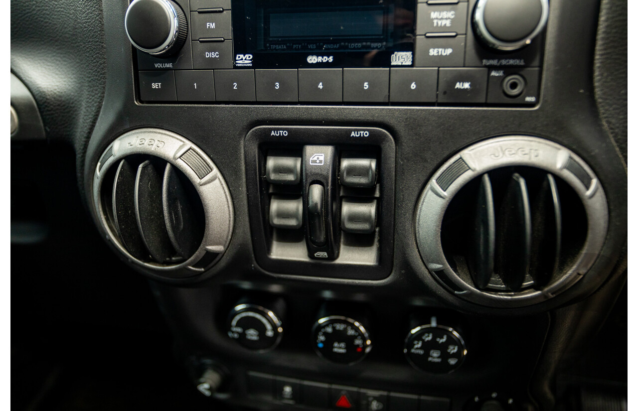 5/2013 Jeep Wrangler Unlimited Sport (4x4) JK MY13 4d Hardtop/Softtop Black 3.6L