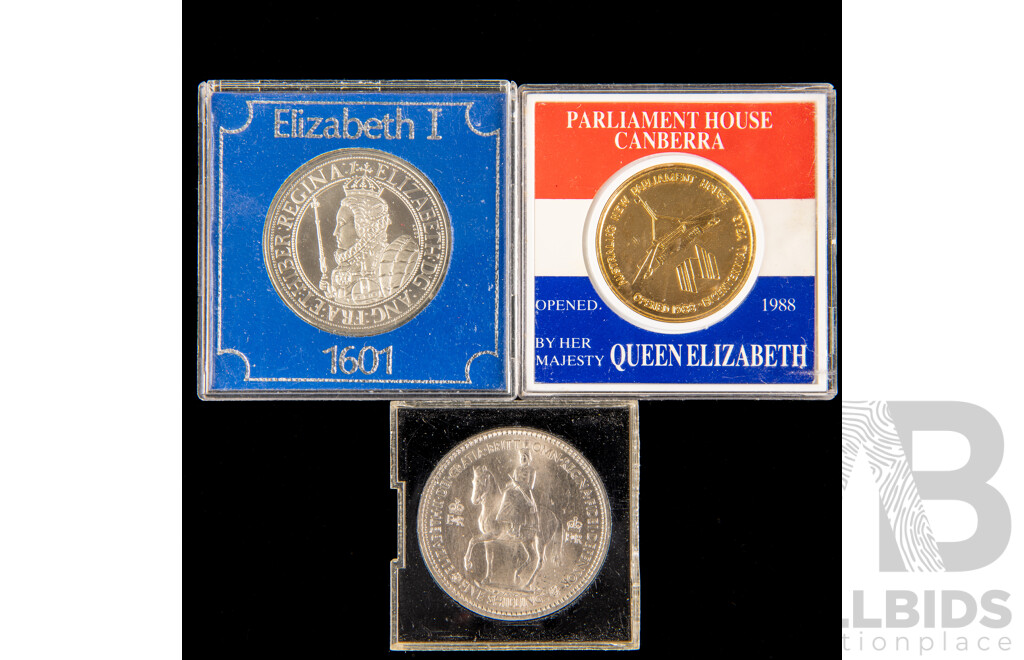 Queens Elizabeth 1st ,Elizabeth 2nd ,medallions and crown.
