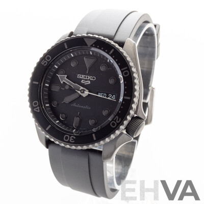 Seiko 42.5mm 5 Sports 'Street Style' Blackout Watch, Model SBSA025