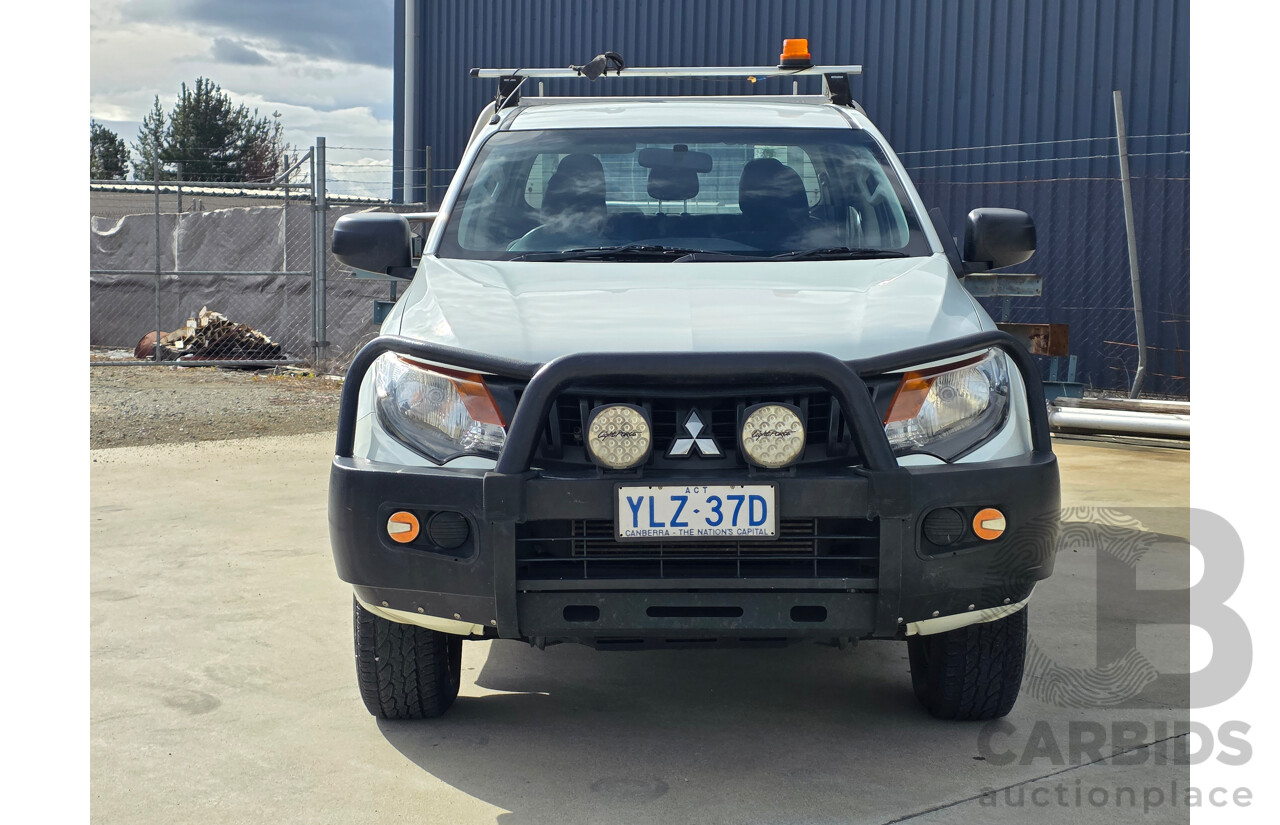 05/2017 Mitsubishi Triton GLX (4x4) MQ MY17 Dual Cab Utility White 2.4L