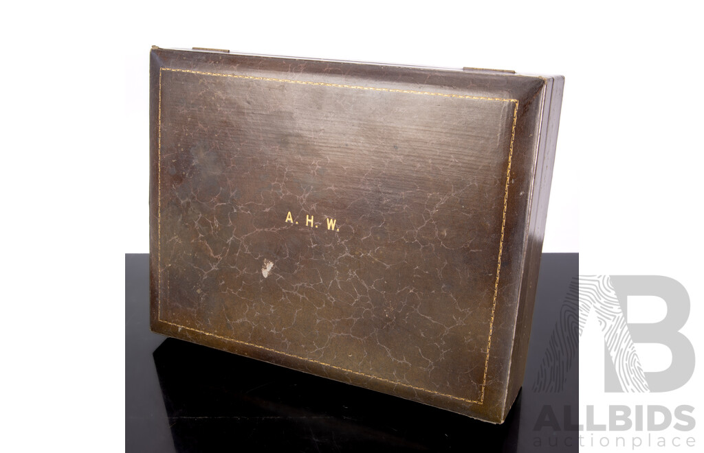 Antique Sterling Silver Nine Piece Vanity Set in Engine Turned Yellow Enamel, London 1929, by London Goldsmiths & Silversmiths Co & Birmingham 1929, in Original Case