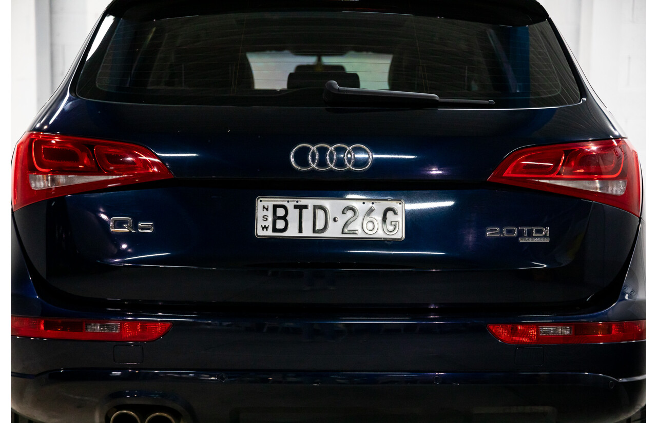 10/2010 Audi Q5 2.0 TDI Quattro 8R MY10 4d Wagon Deep Sea Blue Pearl Turbo Diesel 2.0L