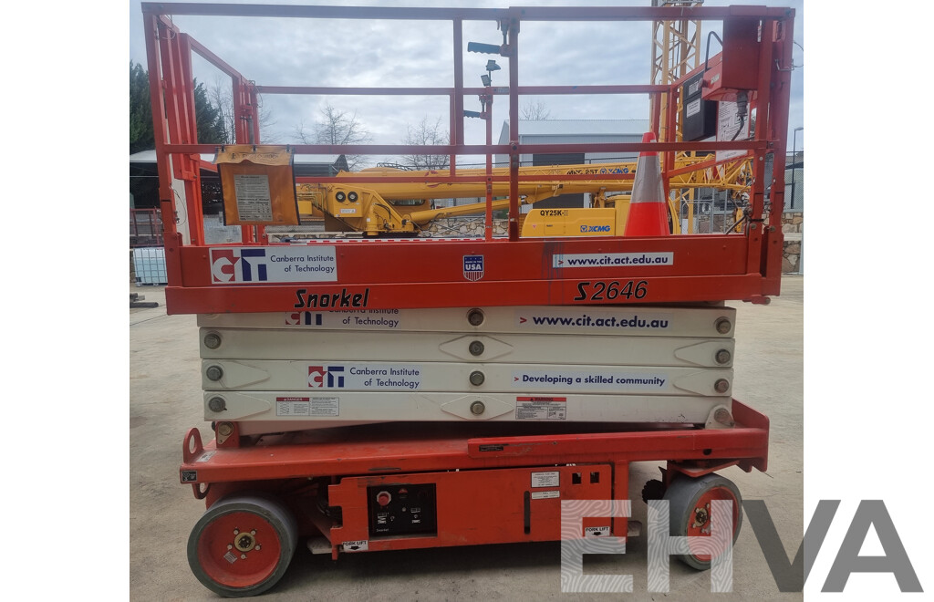 04/2007, Snorkel S2646 Electric Scissor Lift