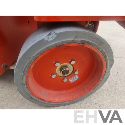 04/2007, Snorkel S2646 Electric Scissor Lift