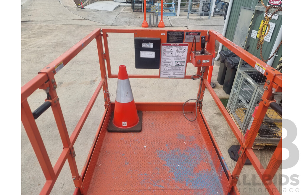 04/2007, Snorkel S2646 Electric Scissor Lift
