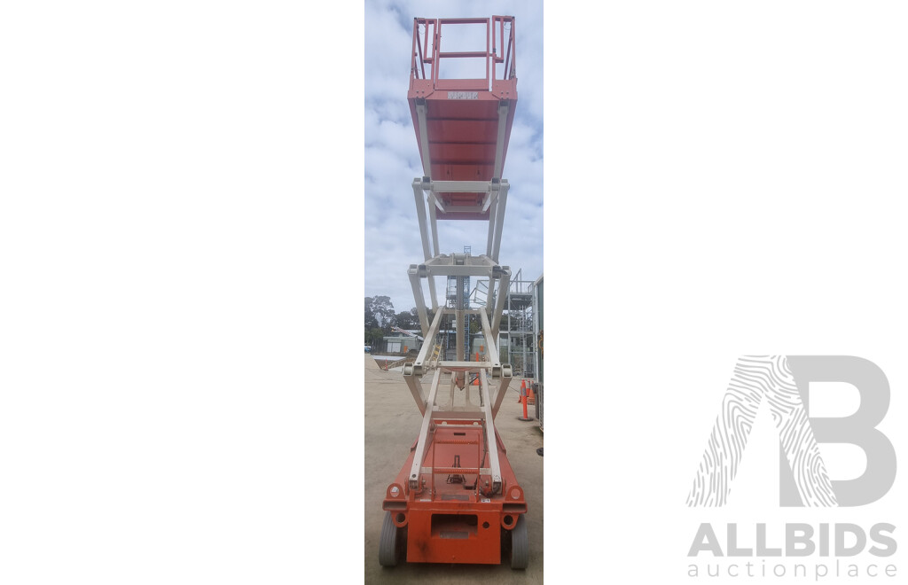 04/2007, Snorkel S2646 Electric Scissor Lift