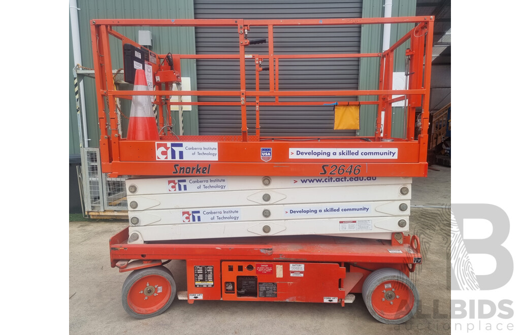 04/2007, Snorkel S2646 Electric Scissor Lift