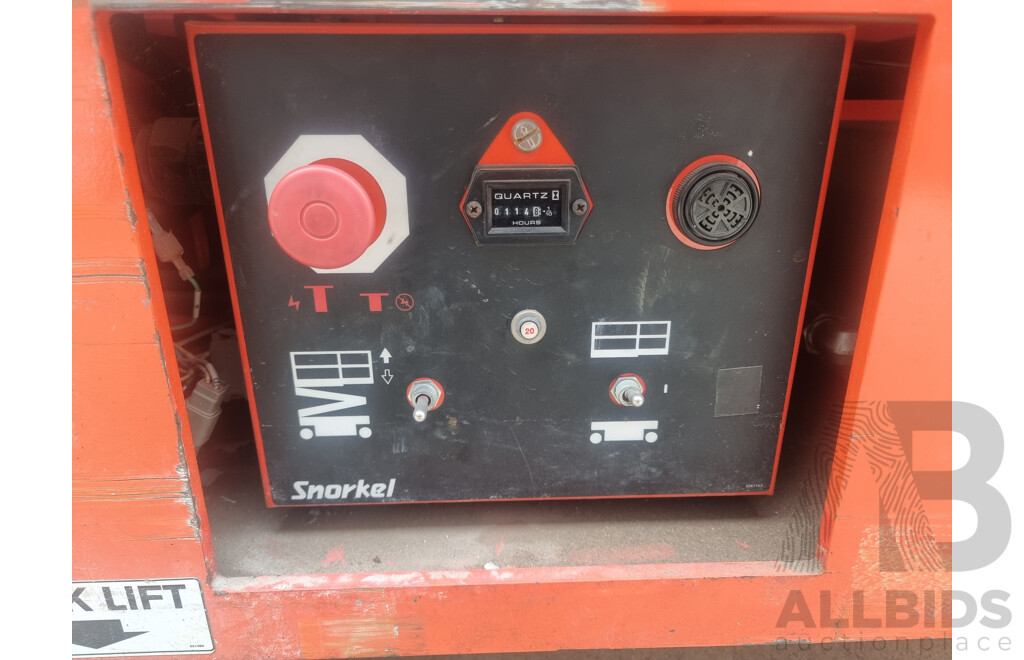 04/2007, Snorkel S2646 Electric Scissor Lift