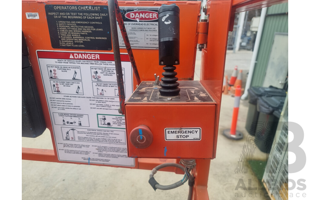04/2007, Snorkel S2646 Electric Scissor Lift