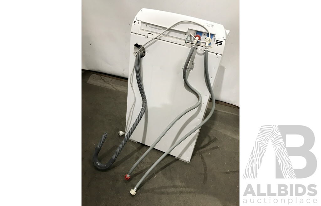 Fisher & Paykel 5.5kg Top Loader Washing Machine