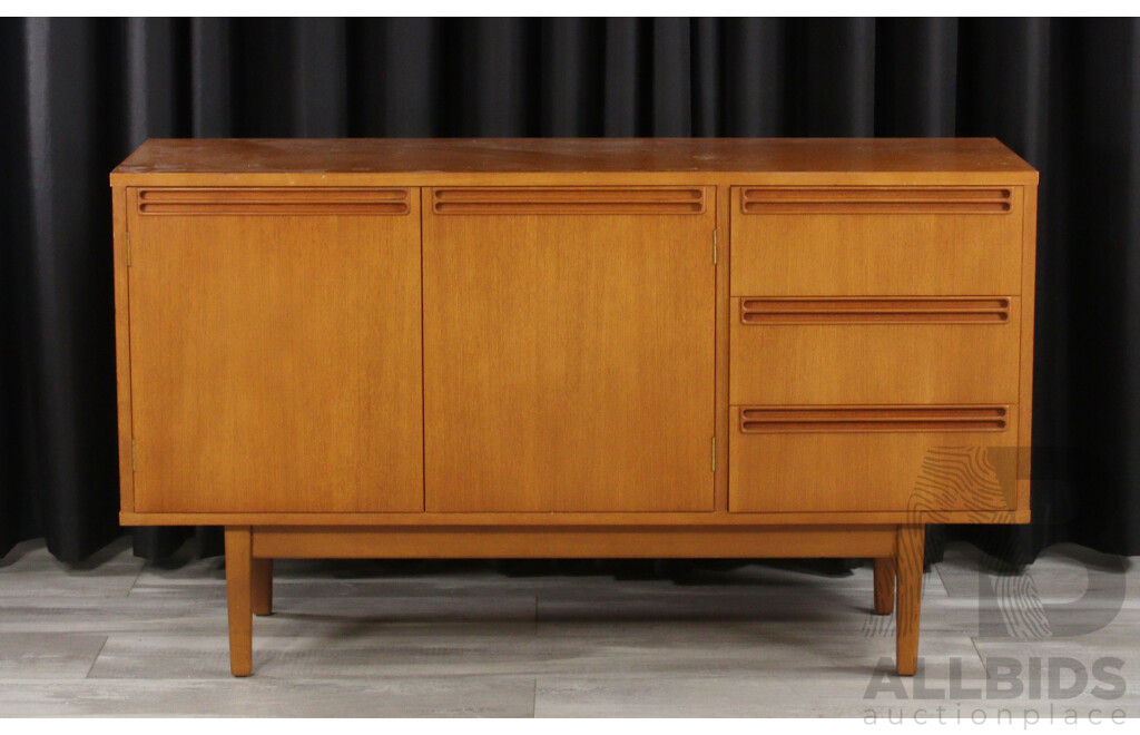 Mid Century Teak Sideboard with Three Drawers and Two Doors by Wrightbilt