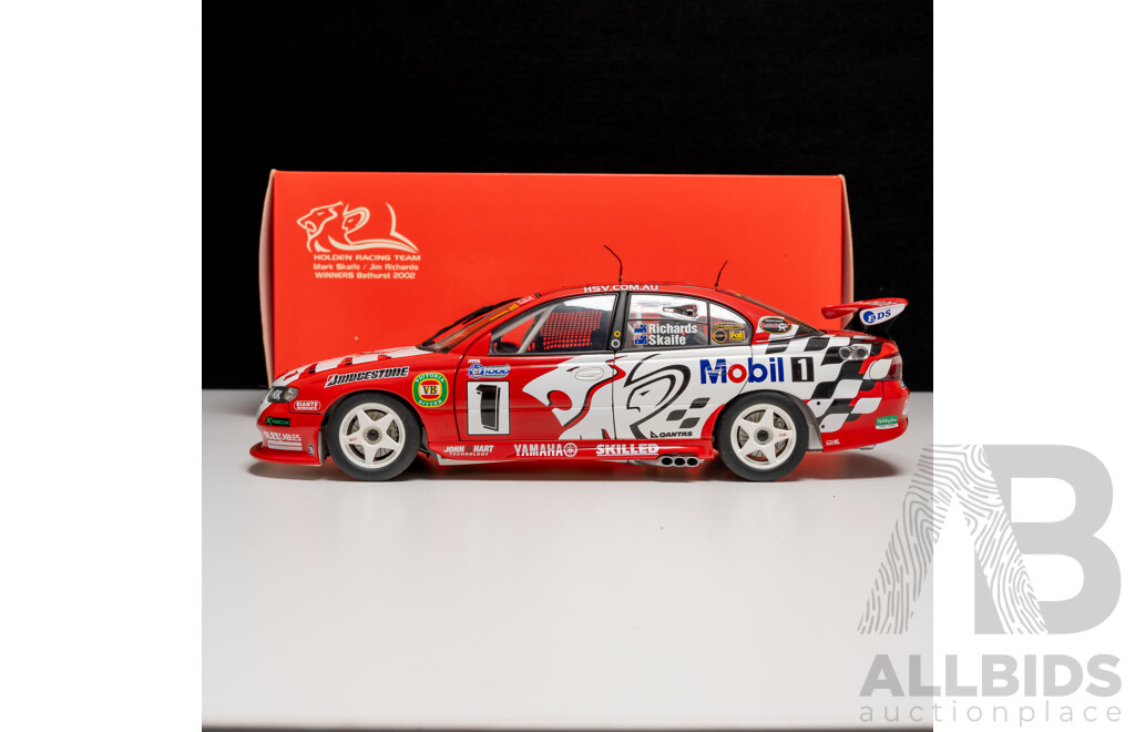 Signed AutoArt Holden VX Commodore V8 Supercar 2002 Bob Jane 1000 Winner #1 Mark Skaife/Jim Richards Holden Racing Team 1:18 Scale Model Car - COA Included