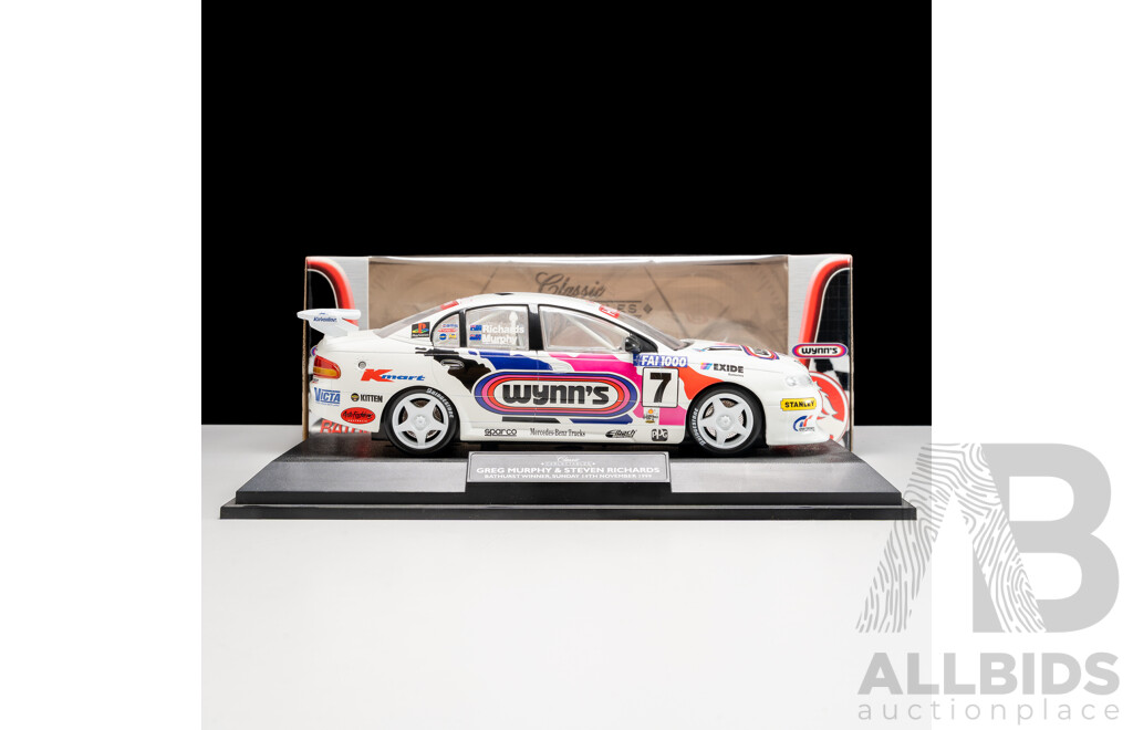 Classic Carlectables Holden VT Commodore V8 Supercar 1999 Bathurst Winner #7 Greg Murphy/Steven Richards Wynn's Racing 1:18 Scale Model Car