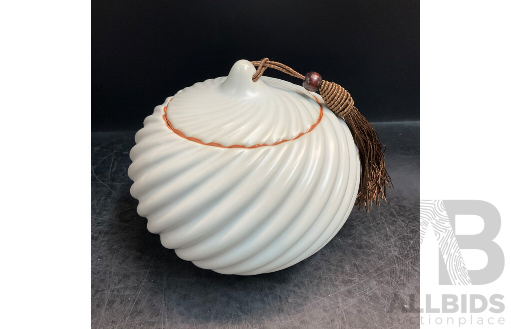 Y! Handmade Ceramic Tea Caddy Canister (white) X3 & LUZERNE Multi-Purpose Serving Plates for Display, Sushi or Food Serving X14 -  Lot of 17