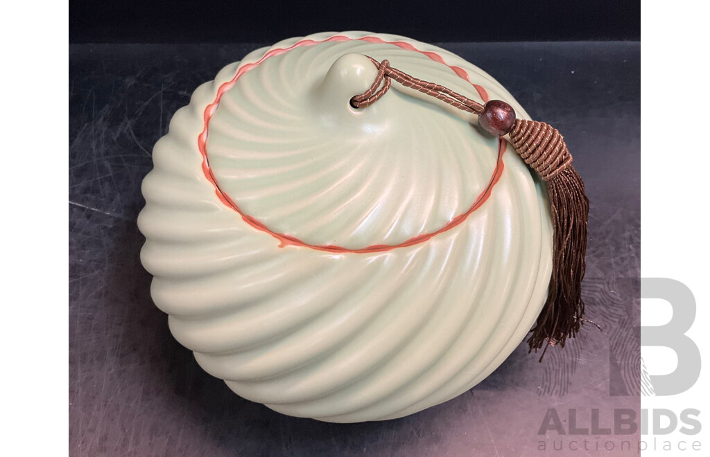 Y! Handmade Ceramic Tea Caddy Canister (white) X3 & LUZERNE Multi-Purpose Serving Plates for Display, Sushi or Food Serving X14 -  Lot of 17