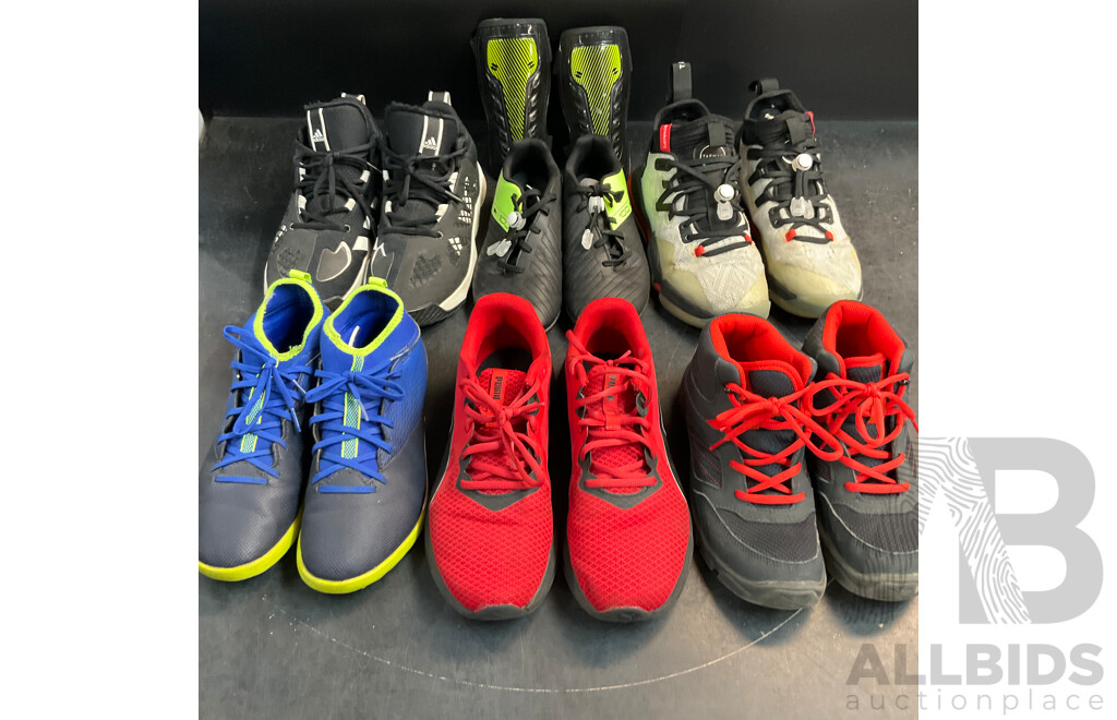6x Used Kids Shoes & 1 Pair Shin Guard