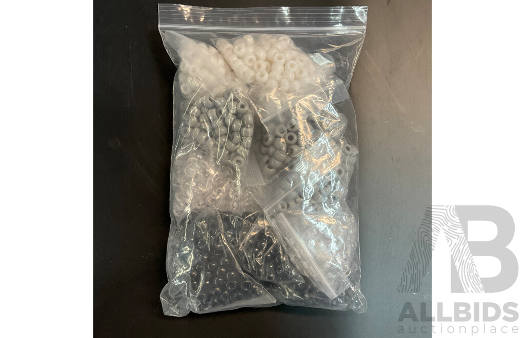 Bulk Lot - Soccer Goody Bag for Birthday or Event & 1200PCS Pony Bead Craft Decorations & 48PCS Gaming Dice & Pack of Round Party Banners