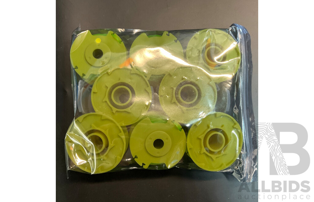 Bulk Lot - Assorted Silicone Molds and Reusable Storage Bags and Other Household Items