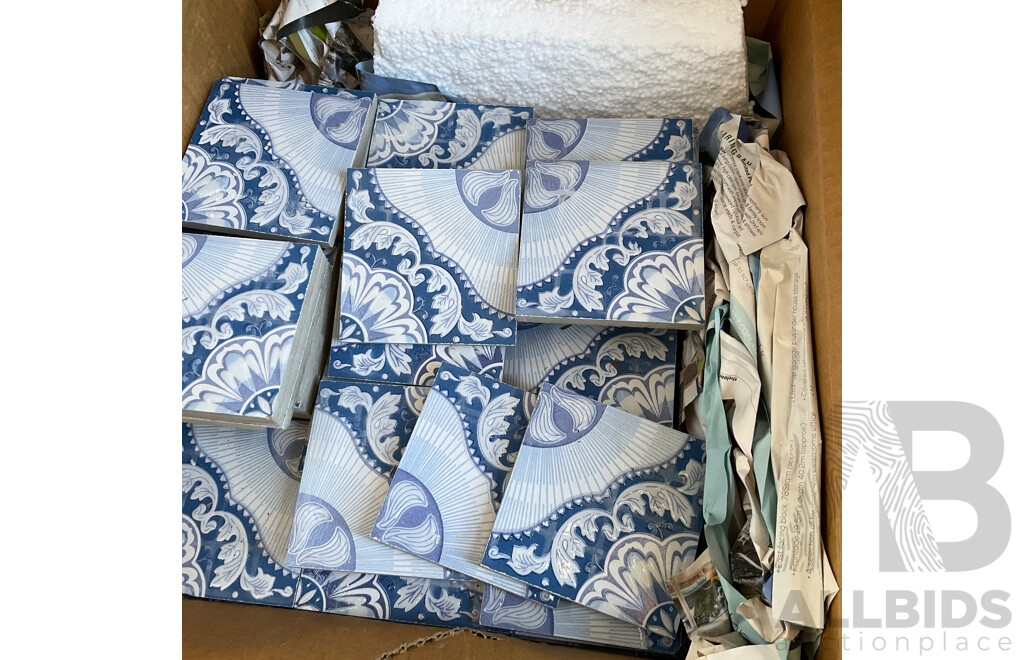 Pallet of Mosaic & Decorative Tiles - Assorted 100x100x8 mm