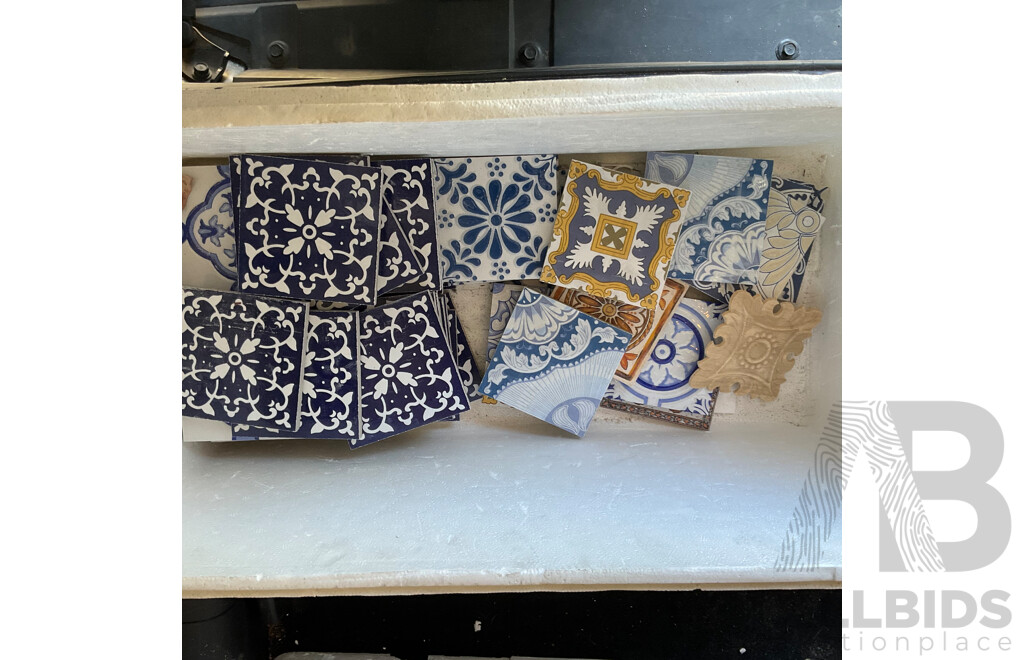 Pallet of Mosaic & Decorative Tiles - Assorted 100x100x8 mm