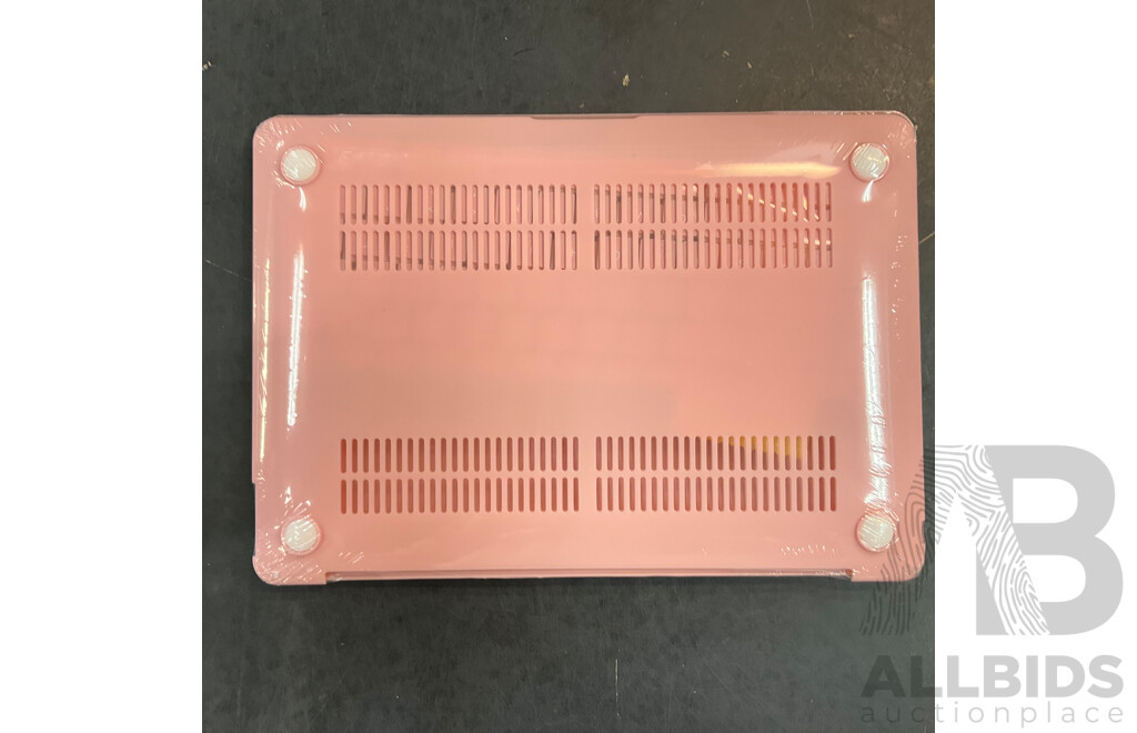 Mixed Lot - ZYBER Charging Dock & RGB Transparent Back Plate & Doubleshock4 Wireless Controller for PS4 & Phone Holder & Plastic Hard Shell Case for APPLE Air 13