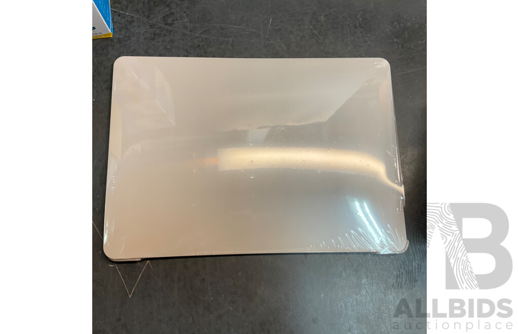 Mixed Lot - ZYBER RGB Transparent Back Plate & Soundance Computer Rack & Smart Watches & Plastic Hard Shell Case for APPLE Air 13 - Lot of 24