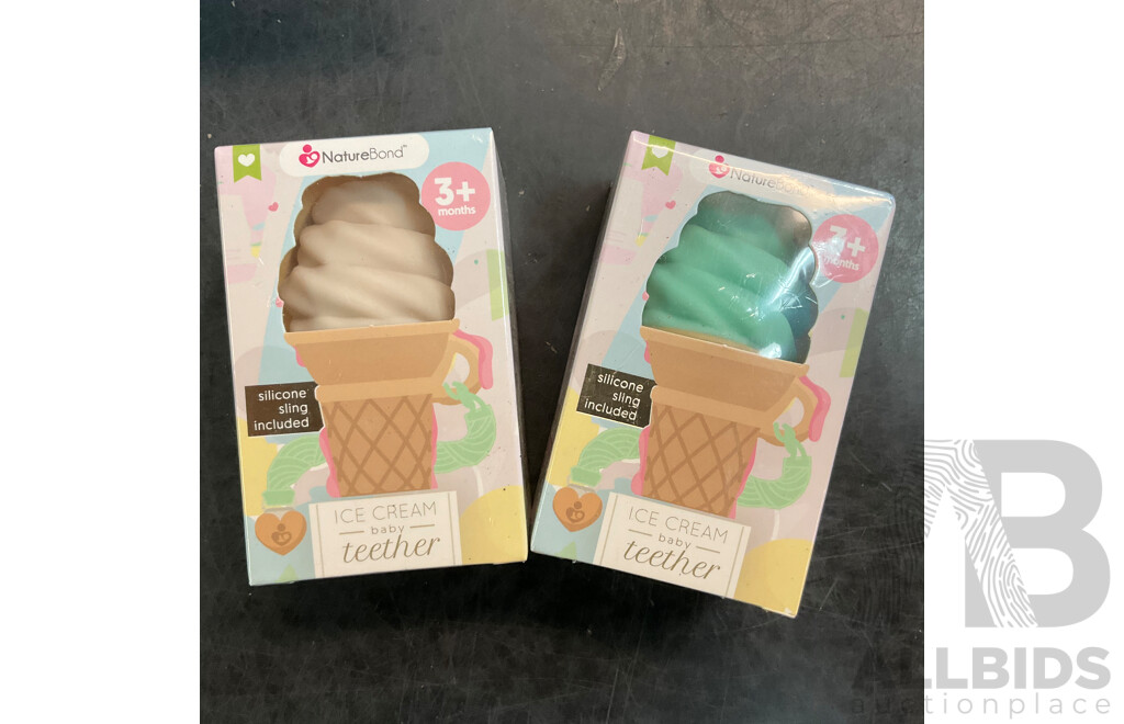 NatureBond Baby Food Feeder/Fruit Feeder Pacifier & Silicone Baby Teether ( Green & Vanilla) - Lot of 60  - Estimated Total RRP $1,167