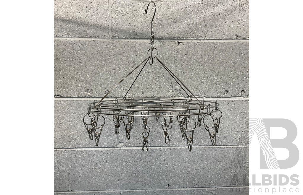 5X Acarid Vacuum Cleaner & 10X Stainless Steel Clothes Drying Rack with 20 Clips - Lot of 15