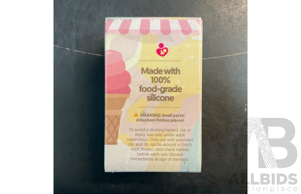 NatureBond Baby Food Feeder/Fruit Feeder Pacifier & Silicone Baby Teether (assorted Colours) - Lot of 20 - Estimated Total RRP $ 389