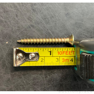 Multi Purpose 8g X 35mm Screws & Plugs Pack - Lot of 90
