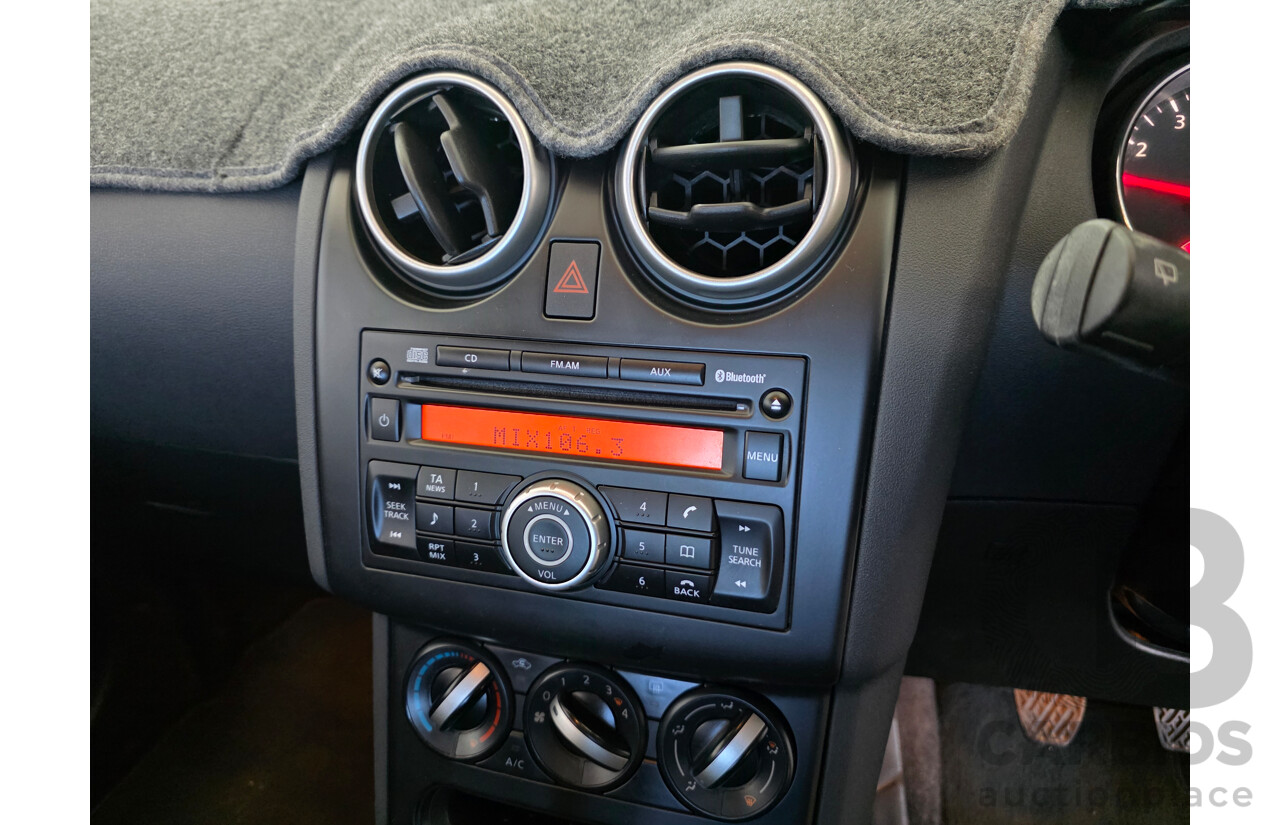 11/2010 Nissan Dualis ST (4x2) J10 MY10 4d Wagon Silver 2.0L